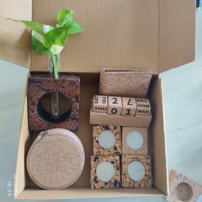 cork hamper