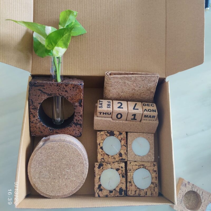 cork hamper