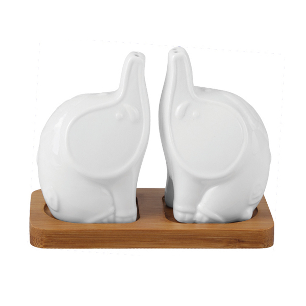 elephant salt pepper